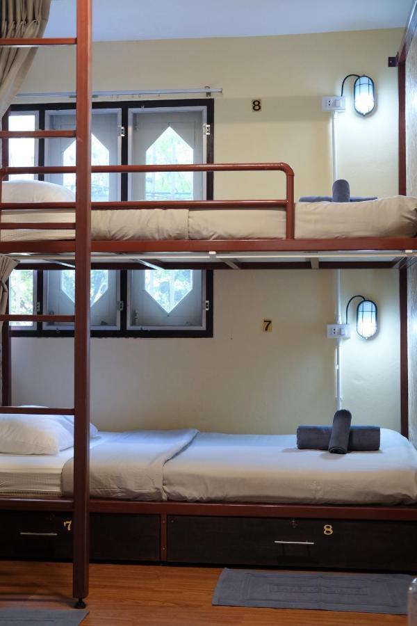 @Home Hostel Wua Lai Τσιάνγκ Μάι Εξωτερικό φωτογραφία