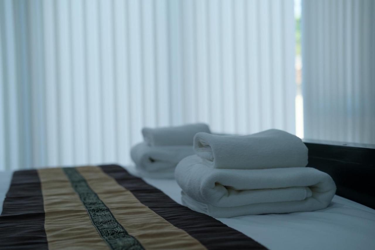 @Home Hostel Wua Lai Τσιάνγκ Μάι Εξωτερικό φωτογραφία
