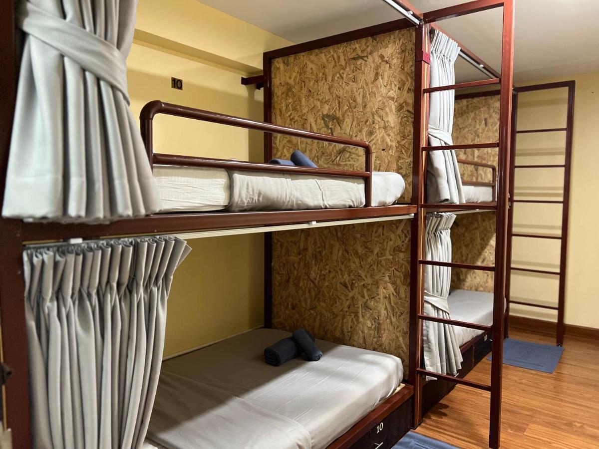 @Home Hostel Wua Lai Τσιάνγκ Μάι Εξωτερικό φωτογραφία